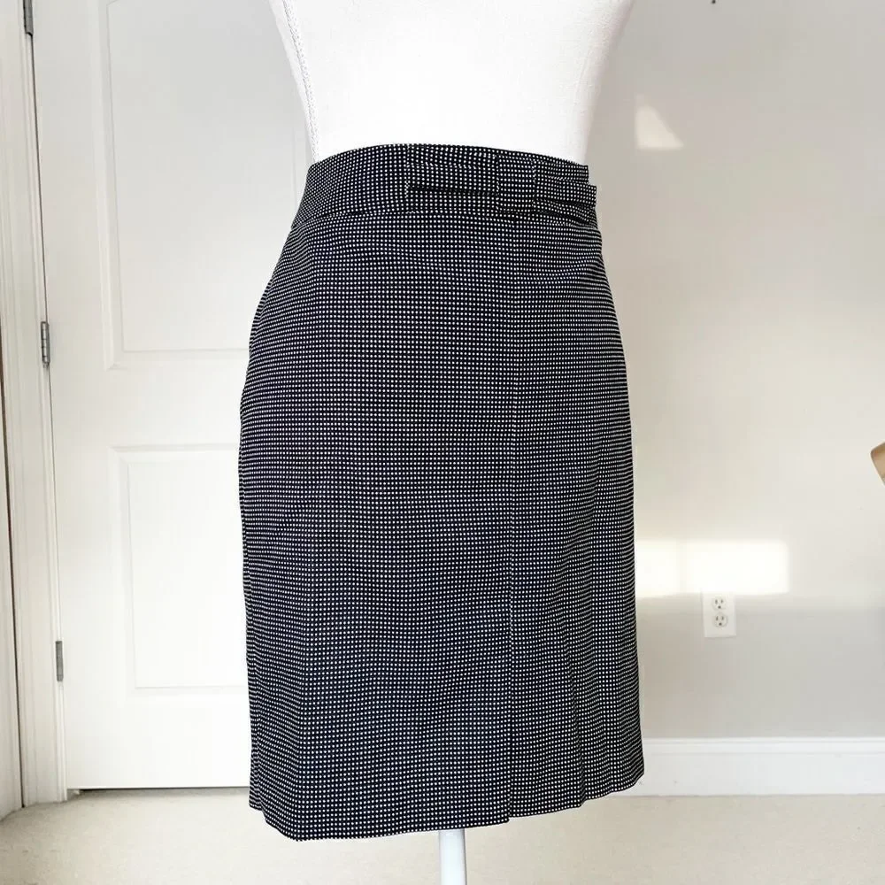 Banana Republic Micro-dot Bow Front Pencil Skirt - Picture 3 of 10
